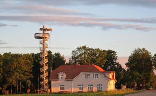 18. Lankytojų centras.jpg